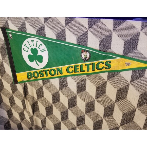 Boston Celtics 2008 NBA Basketball team 30 x 12 Felt Pennant, made in USA - Picture 1 of 10